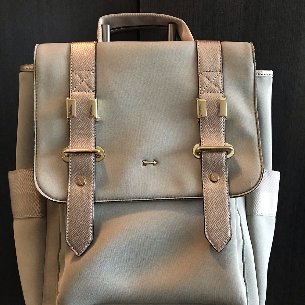 Gianni Bini Backpack purse! Excellent condition.